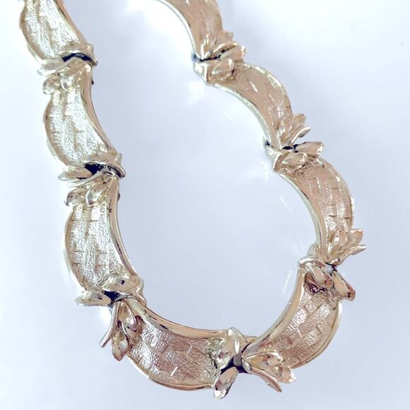 Vintage Silver Tone Metal Link Necklace - Picture 2 of 6